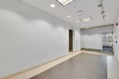 466 Heritage Road #4, Southbury, CT 06488 - Photo 10