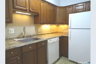 1 Hamre Lane #D, Branford, CT 06405 - Photo 8