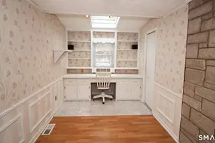 11 Angel Pl, North Haven, CT 06473 - Photo 8