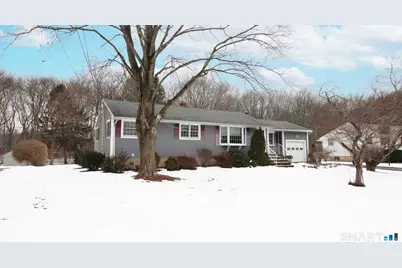 11 Angel Place, North Haven, CT 06473 - Photo 2