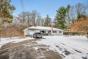 25 East St, Bethlehem, CT 06751 - Photo 2