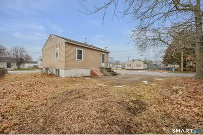 275 Midway Oval, Groton, CT 06340 - Photo 2