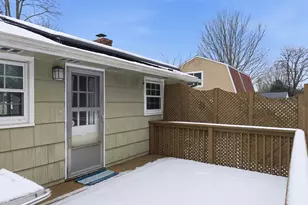 10 College St, Clinton, CT 06413 - Photo 40