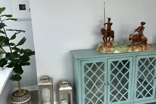 1948 Chapel St, New Haven, CT 06515 - Photo 4