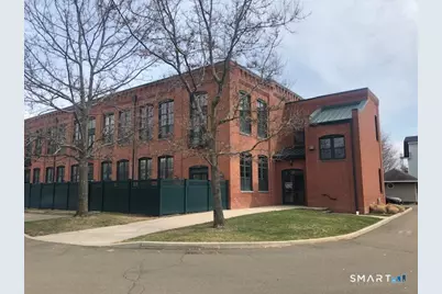 1 Indian Neck Avenue #apt 13, Branford, CT 06405 - Photo 1