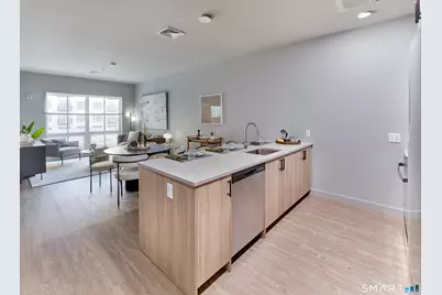 [Address not provided], New Haven, CT 06511 - Photo 12