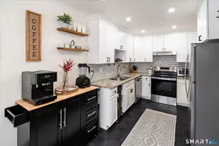 115 Fawn Ridge Ln, Norwalk, CT 06851 - Photo 6