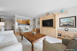 25 Forest St, Stamford, CT 06901 - Photo 6