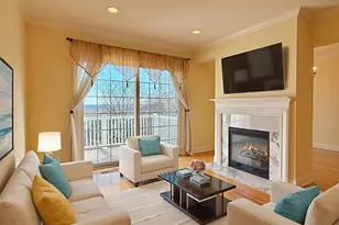 165 Bradford Walk, New Britain, CT 06053 - Photo 4