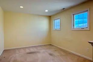 165 Bradford Walk, New Britain, CT 06053 - Photo 30