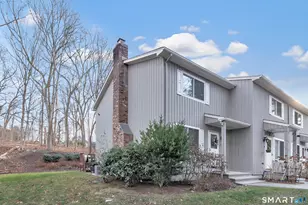 100 10 Coat Ln, Shelton, CT 06484 - Photo 28