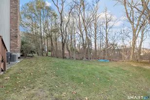 100 10 Coat Ln, Shelton, CT 06484 - Photo 30