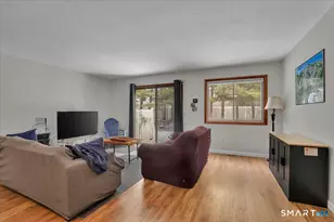 594 E Center St, Manchester, CT 06040 - Photo 4