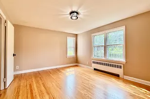 14 Hedge Dr, Norwalk, CT 06851 - Photo 12