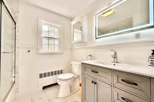 14 Hedge Dr, Norwalk, CT 06851 - Photo 18