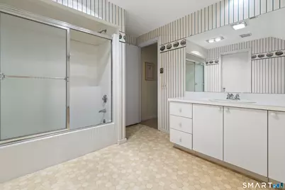 35 Stonehenge Place, Cheshire, CT 06410 - Photo 30