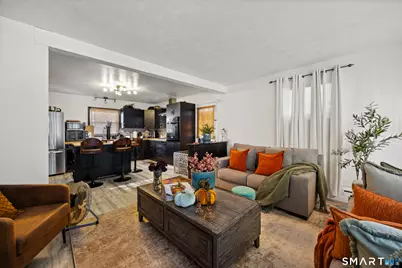 590 Columbia Blvd Extension, Waterbury, CT 06704 - Photo 6