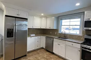 250 Swanson Ave, Stratford, CT 06614 - Photo 8