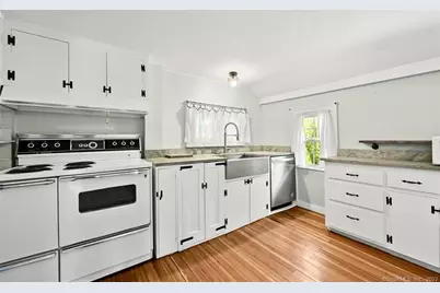 4 Ironworks Hill Road, Brookfield, CT 06804 - Photo 10