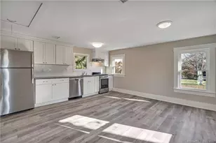 368 Boston St, Guilford, CT 06437 - Photo 12