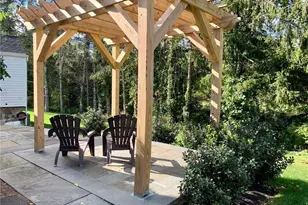 368 Boston St, Guilford, CT 06437 - Photo 18