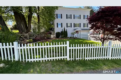 26 Abbott Avenue, Ridgefield, CT 06877 - Photo 2
