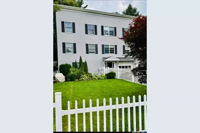26 Abbott Avenue, Ridgefield, CT 06877 - Photo 2
