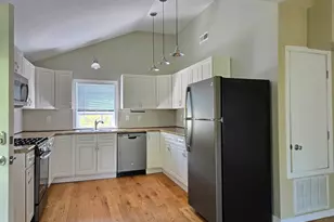 190 Short Beach Rd, Branford, CT 06405 - Photo 4