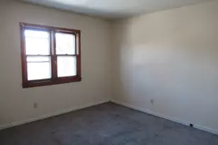 64 8th St, Newington, CT 06111 - Photo 10