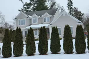 83 Robin St, Bristol, CT 06010 - Photo 2