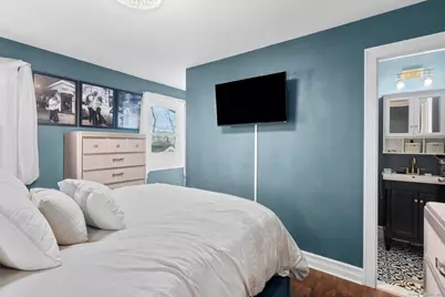 27 Strathmore Road, West Haven, CT 06516 - Photo 14