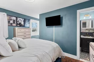 27 Strathmore Rd, West Haven, CT 06516 - Photo 14