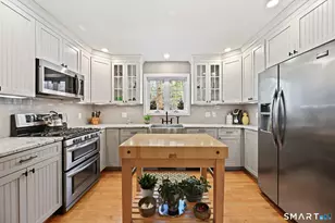 13 Park Ln, Woodbury, CT 06798 - Photo 10