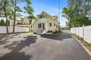 366 Suburban Ave, Fairfield, CT 06825 - Photo 34