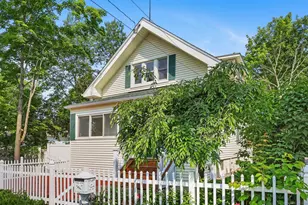 366 Suburban Ave, Fairfield, CT 06825 - Photo 2