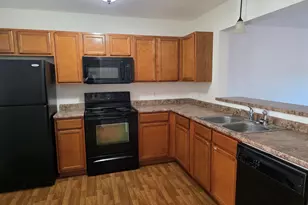 148 Mathewson St, Griswold, CT 06351 - Photo 4