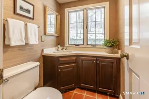 246 Steele Rd, West Hartford, CT 06117 - Photo 12