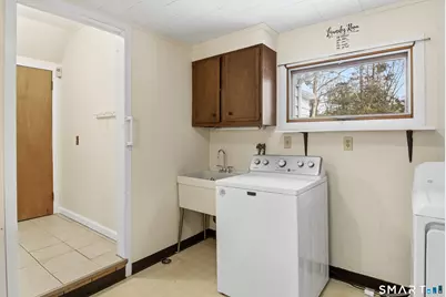 815 East Main Street, Branford, CT 06405 - Photo 22