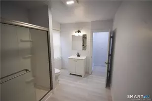 26 Marshall St, Putnam, CT 06260 - Photo 16