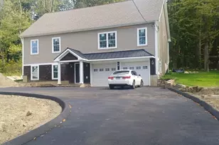 53 Pembroke Rd, Danbury, CT 06811 - Photo 4