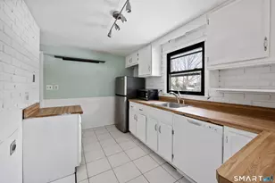 122 Algonquin Dr, Wallingford, CT 06492 - Photo 4