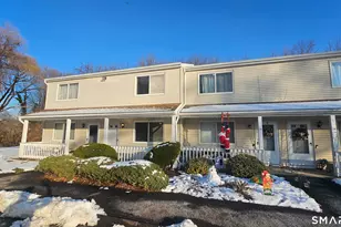 63 Coleman St, East Haven, CT 06512 - Photo 2