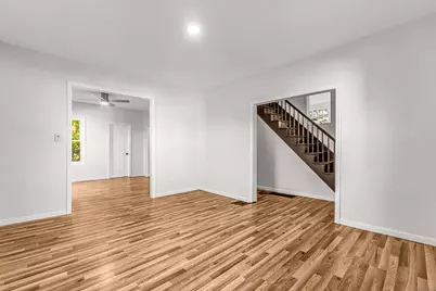 32 Hill Street, Shelton, CT 06484 - Photo 2