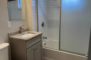 30 Milford St, Hartford, CT 06112 - Photo 6