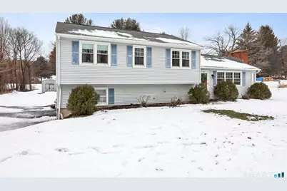 7 Jefferson Drive, New Milford, CT 06776 - Photo 2