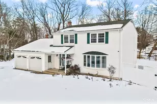 125 Birchwood Dr, Torrington, CT 06790 - Photo 4