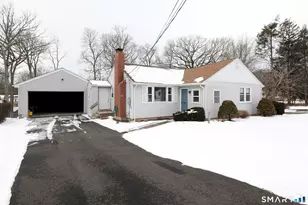 819 Matianuck Ave, Windsor, CT 06095 - Photo 2