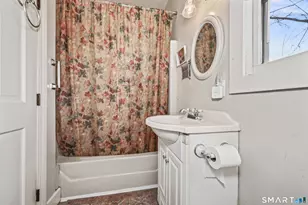 154 Leffingwell Ave, Waterbury, CT 06710 - Photo 24