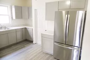 25 Cove Ave, Norwalk, CT 06855 - Photo 4