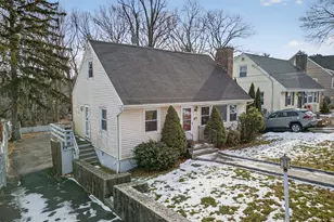 563 Lakeside Dr, Bridgeport, CT 06606 - Photo 28